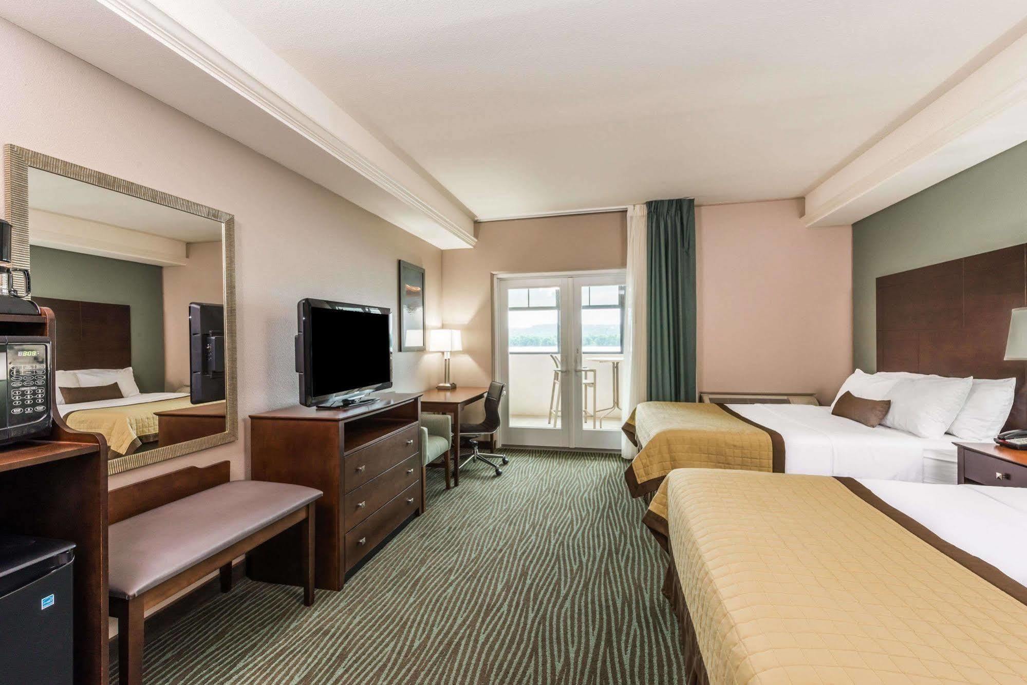 Baymont By Wyndham Bellevue Hotell Eksteriør bilde